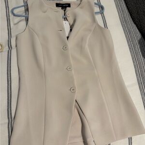 Loft Versa Cream Sleeveless vest